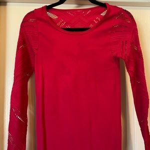 Fabletics Isabella Seamless Long Sleeve Shirt, size small